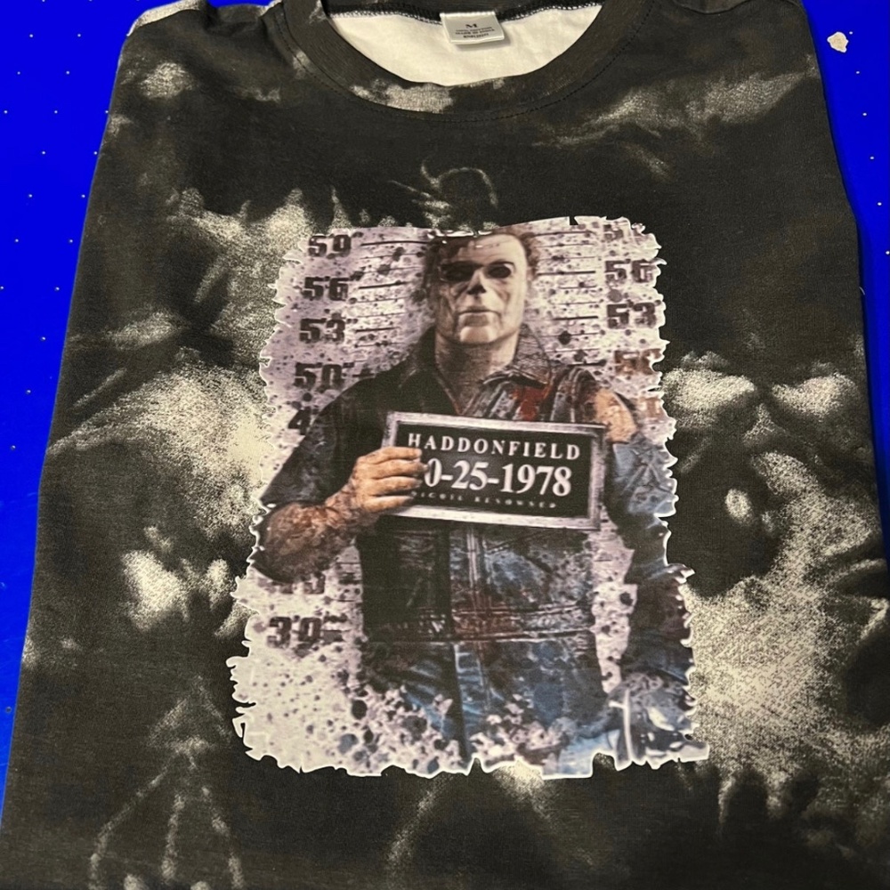 Halloween shirt and mask